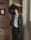 Waving pleated pants