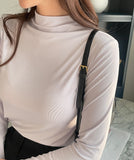 Tight Creamy Half-Neck Basic T-shirt