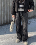 Rising black blue strap wide pants