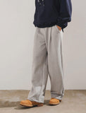 Day Cut One Tuck Sweatpants
