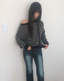 [Muffler SET] Ked Stripe Off-Shoulder Long-Sleeve Knit
