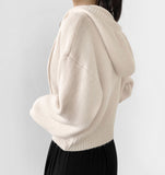 Soft and warm semi-cropped knit zip-up