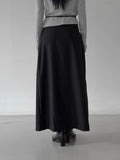 Delit Slit Long Skirt