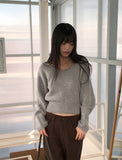 Bien off-shoulder two-way button open V-neck long-sleeved knitwear
