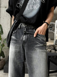 Spray painting short sleeve tee