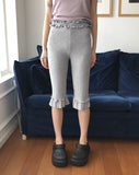 Zabel Rib Frill Capri Pants
