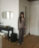 Ssotu Ribbed Button Slim Fit V-Neck T-shirt