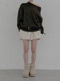 Solid loose-fit one-off knit sweatshirt
