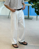 Int two tuck banding wide pants