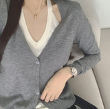 Soft Halterneck Sleeveless Fake Layered Point Knit Cardigan