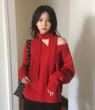 Culti V-Neck Off-Shoulder Muffler Knit Set