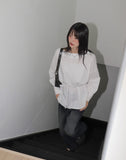 Beunu one-shoulder muffler strap blouse shirt