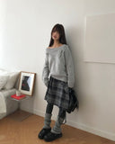Bohan one-off-shoulder flower pendant wool long-sleeved knit
