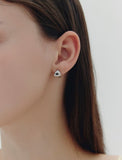 H Edition (W) Triel One-Touch Earrings