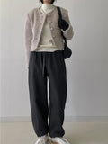 Mock neck three-quarter knit T-shirt
