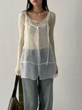Dipping U-neck Long Sleeve T-shirt