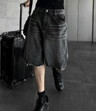 Adjust cut black denim bermuda pants