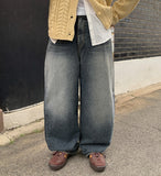 Genta cut wide denim pants