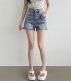 Side Slit Point Washing Denim Shorts