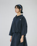[AG.W] Wappen Stand Neck Crop Sweat Shirt