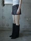 Asheran Two-Button Low Shorts
