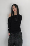 SLIM OFF SHOULDER T