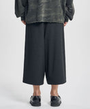 One Tuck Stripe Bermuda Pants