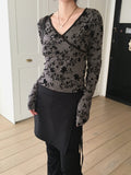 Zlin Paisley Velvet Flower Jacquard Wrap Long-Sleeved T-Shirt