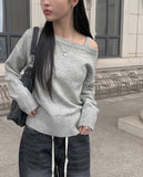 Fron shoulder slit knit