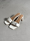 1107 Eyelet Belt Square Sandals (5cm)