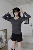 Slim V-neck Knit Top