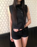 Mihyu High-neck Button Vest