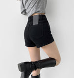 Hip Volume Span Cotton Shorts