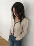 Yoshi Color Matching V-Neck Knit Cardigan