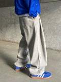 Deep Side Tuck Sweatpants