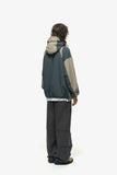 Neck slit hooded windbreaker