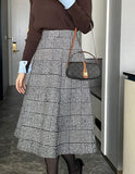 Eble Herringbone Check Flare Wool Skirt