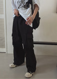 Solid cargo pocket cotton pants