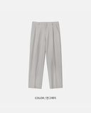 Dev one tuck semi-wide banding slacks