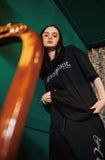 modern logo TEE