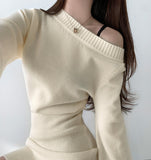 Feminine Mood Slim Fit H-Line Tight One Piece