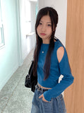 Cordill ribbed color matching shoulder slit cropped long sleeve knit