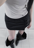 [mnem] Piercing Half-Neck Sleeveless