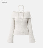 Soft scarf off-shoulder