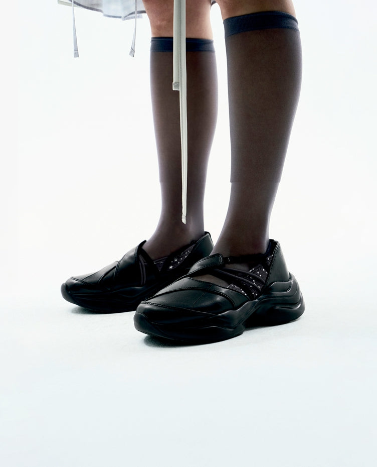 スニーカー [OJOS] Strap Toe Sneakers : 2color OJOS (オホス ) - ストラップトースニーカー / Strap Toe