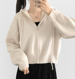 Soft and warm semi-cropped knit zip-up