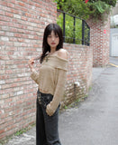 Shume Punching Openwork String Off-Shoulder Knit