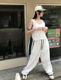 PUNCHING LACE SLEEVELESS BL