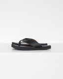 Oud leather flip flops