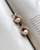Exio Pearl Earrings
